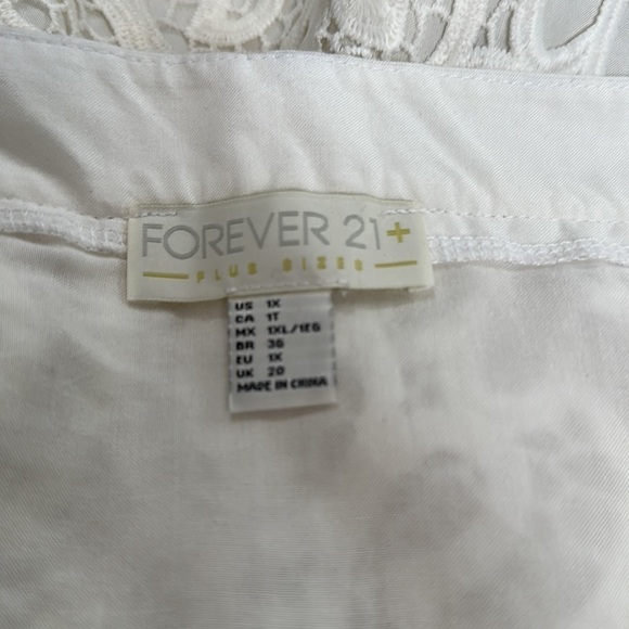 Forever 21 White Lace Skirt NWT Sz 1X - Picture 5 of 7